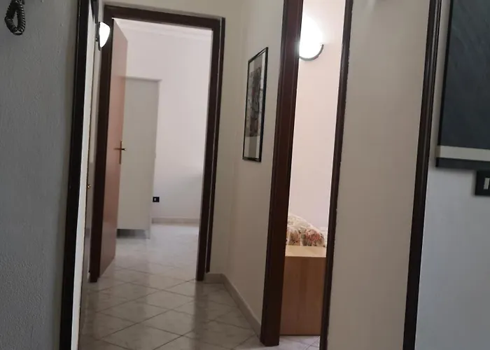 Dormire A לינה וארוחת בוקר רומא